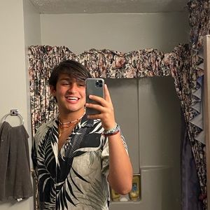 Meet your Posher, Matthew